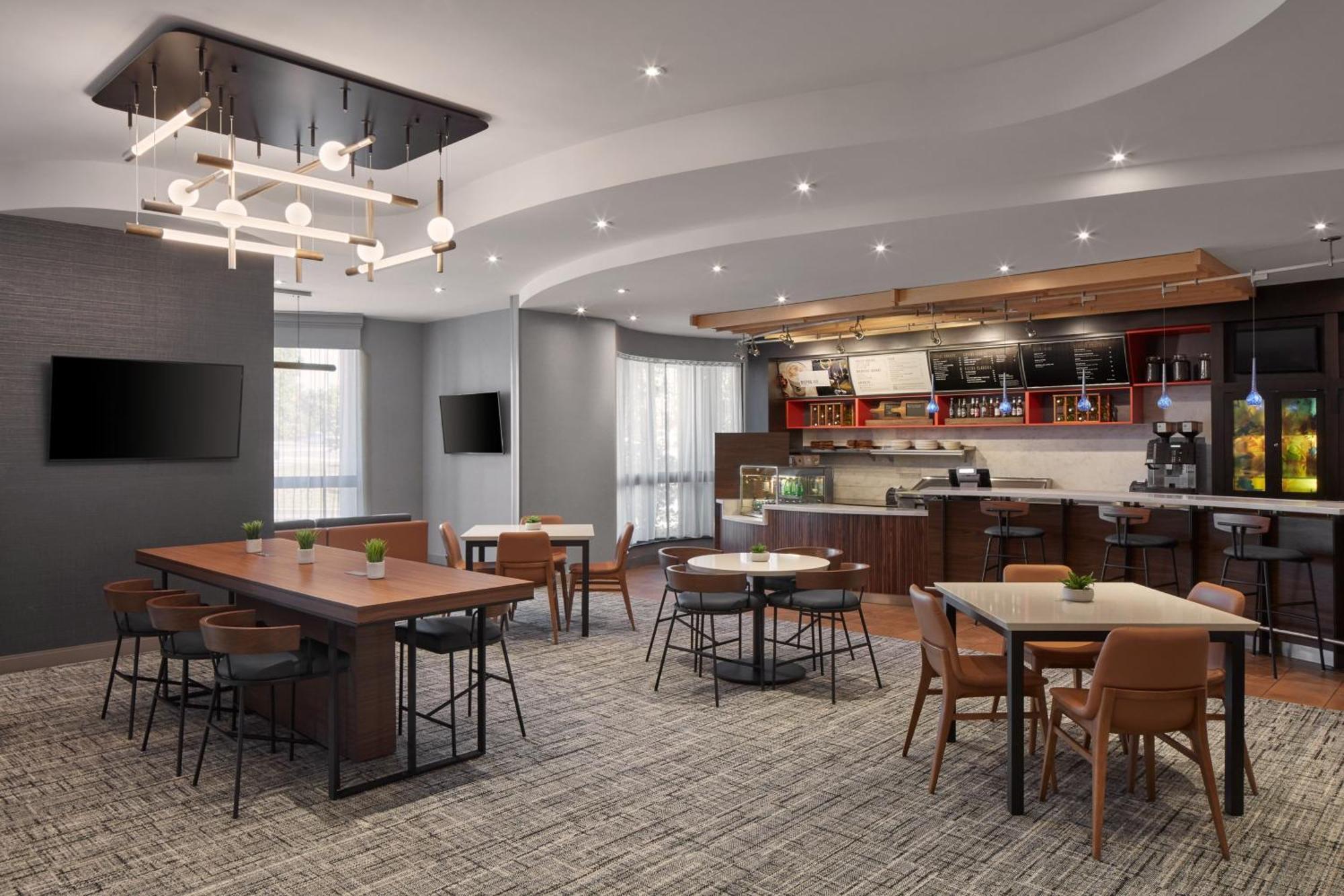 Courtyard By Marriott Mississauga-Airport Corporate Centre West Hotel Bagian luar foto