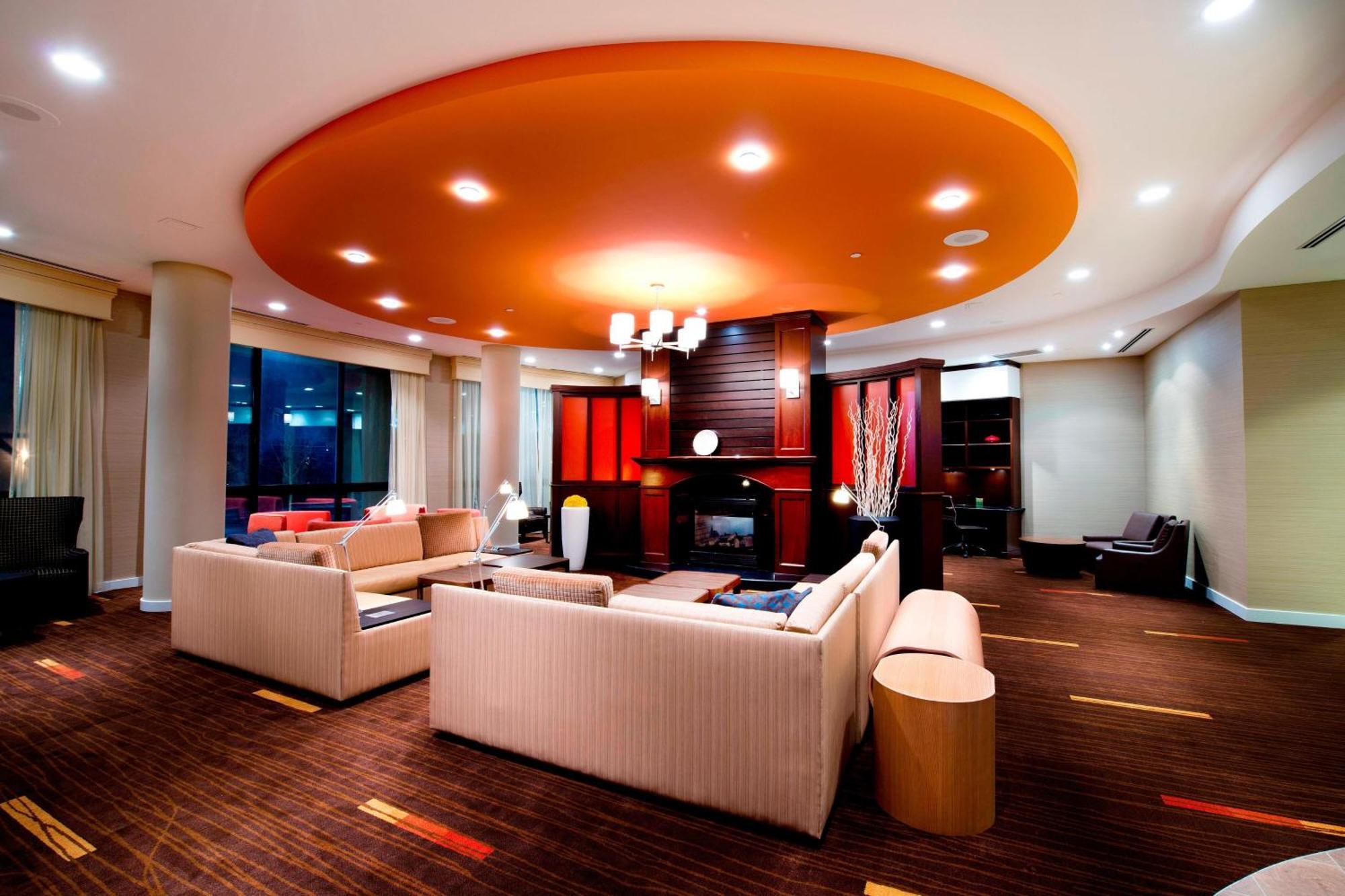 Courtyard By Marriott Mississauga-Airport Corporate Centre West Hotel Bagian luar foto